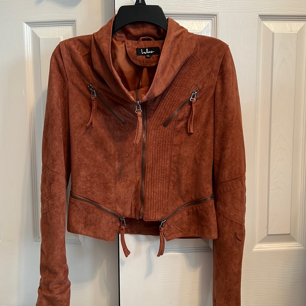 Cute brown jacket 🤎🤎